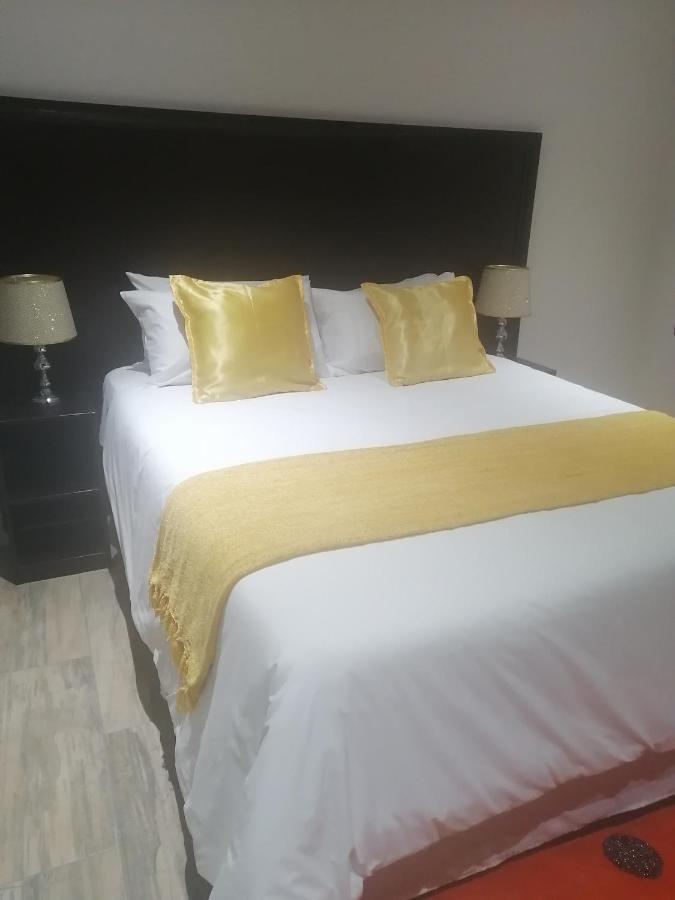 Lala Poa Guest House เคลิร์กสดอร์ป ภายนอก รูปภาพ