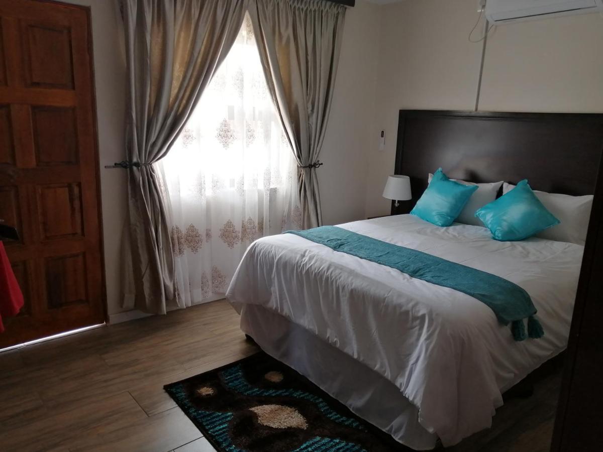 Lala Poa Guest House เคลิร์กสดอร์ป ภายนอก รูปภาพ