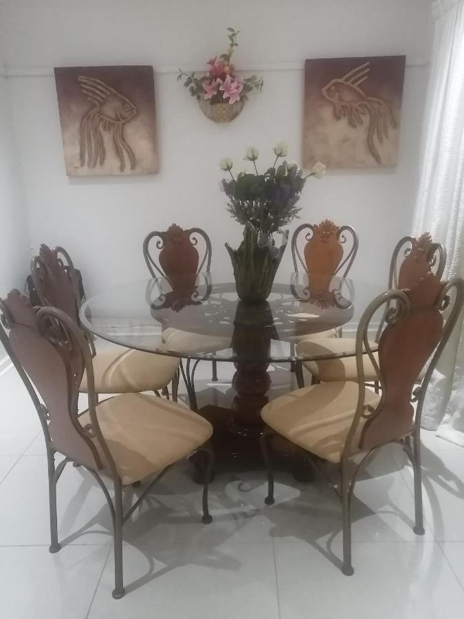 Lala Poa Guest House เคลิร์กสดอร์ป ภายนอก รูปภาพ